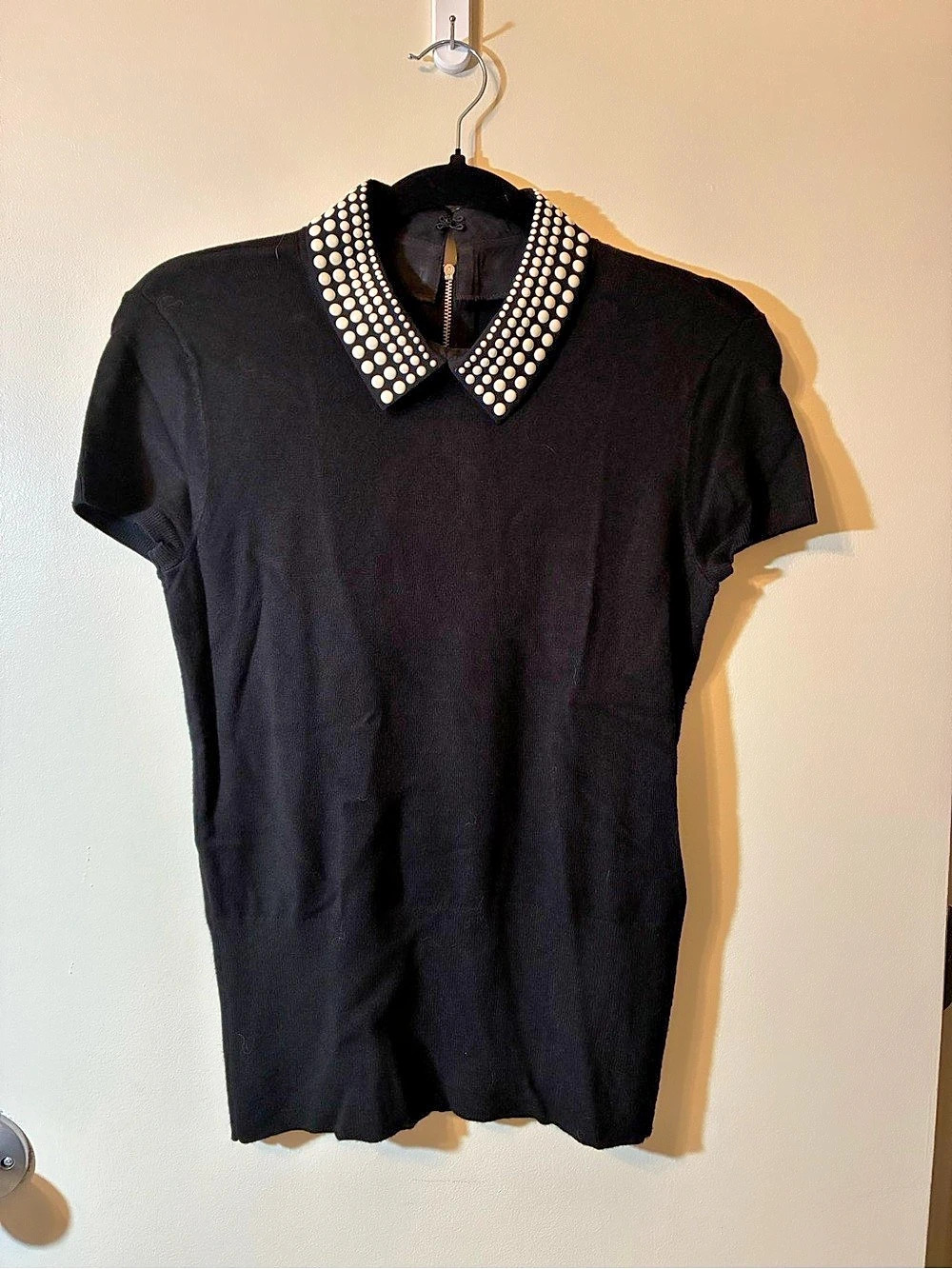 White House Black Market Pearl Embellished
Collar Short Sleeve Knit Top Sweater